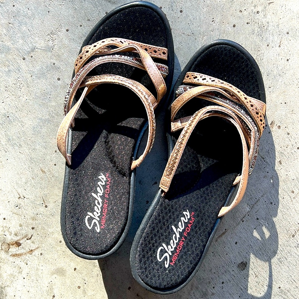 NWOT Skechers